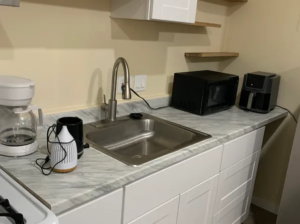 9932 Beverly St #2-1, Bellflower, CA 90706