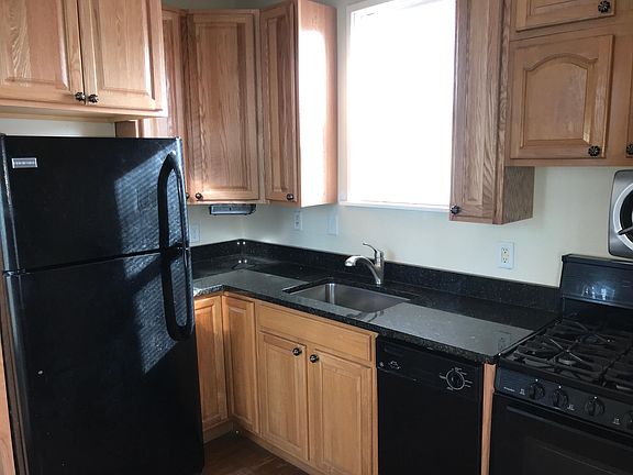 5th image of 2505 Adams Ave