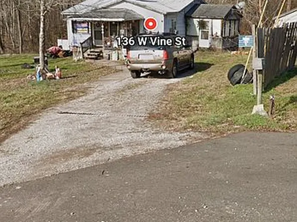 136 W Vine St, Jackson, OH 45640