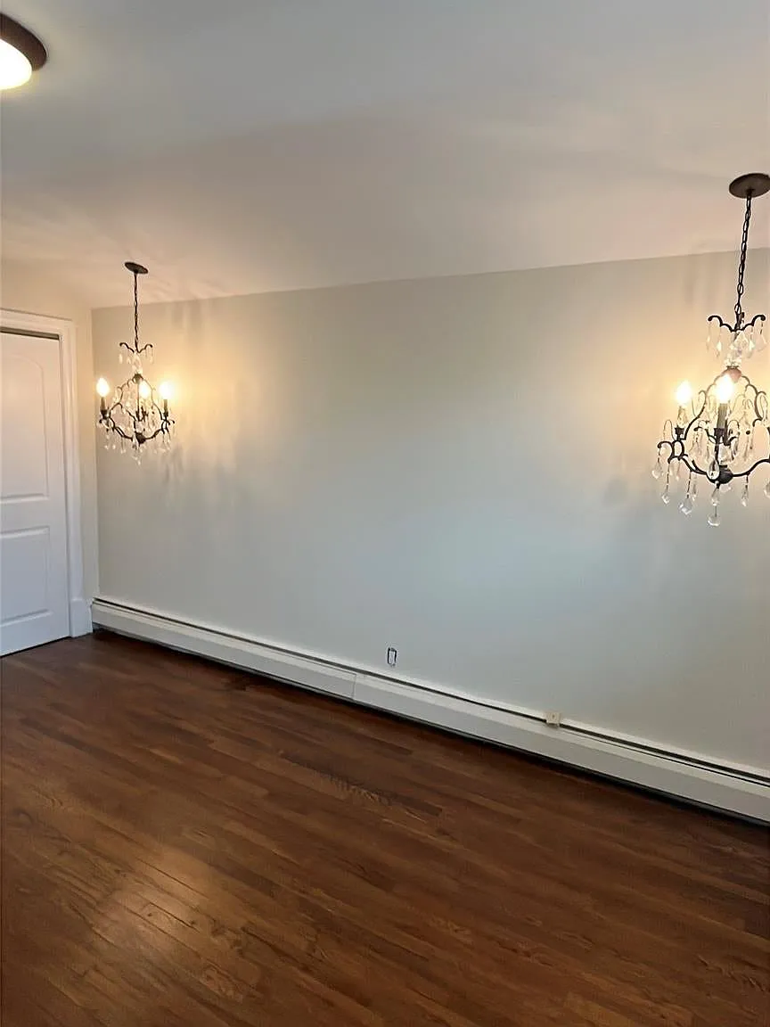2 bed, 1.0 bath, 54500 sqft, $3,700 — Photo 3