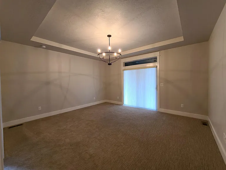 409 S Hamlin Ln — Photo 33