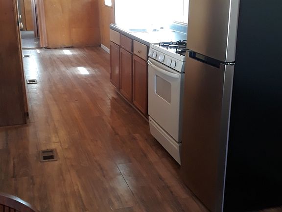3rd image of 200 S Marshall St #9
