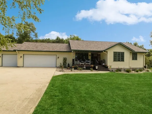 4674 Panorama Dr, Panora, IA 50216