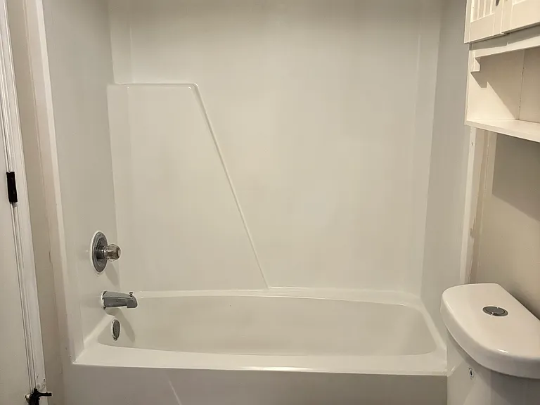 4825 Bay Winds Ct — Photo 13