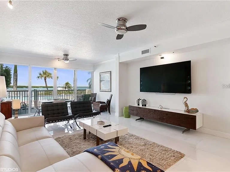 615 Dream Island Rd #107 — Photo 2