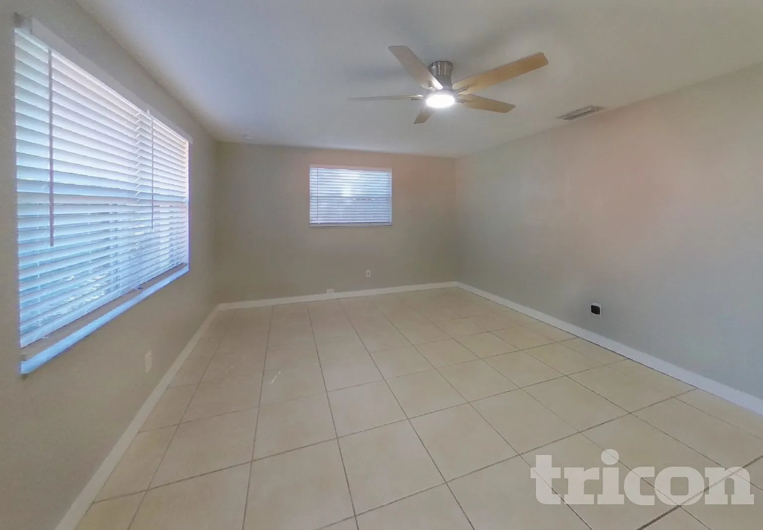 5314 12Th Avenue S Gulfport FL — Photo 2