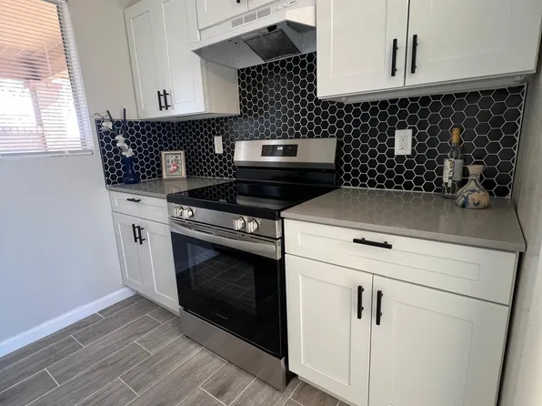 311 W PONTIAC Drive #8, Phoenix, AZ 85027