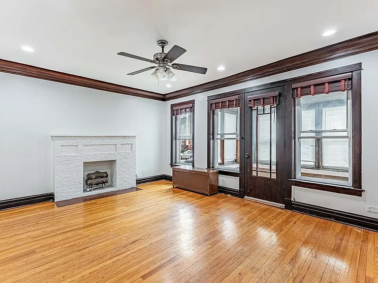 4938 W Monroe St #1 — Photo 4
