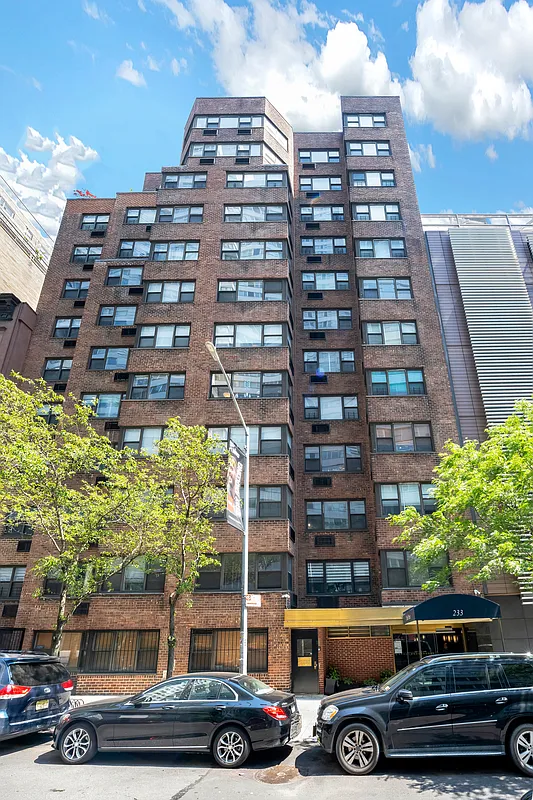 233 East 69th Street #6A in Lenox Hill, Manhattan | StreetEasy