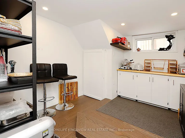 110 Longfield Rd — Photo 24