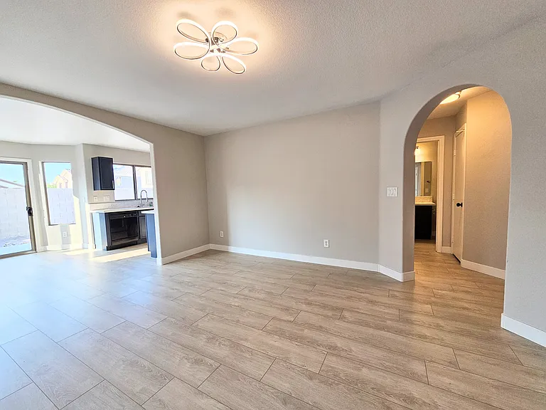 9664 Brooks Lake Ave — Photo 5