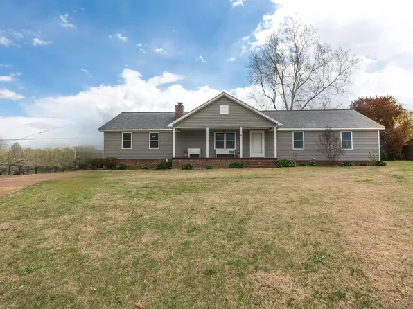 1231 Surrey Hill Pl, Covington, TN 38019