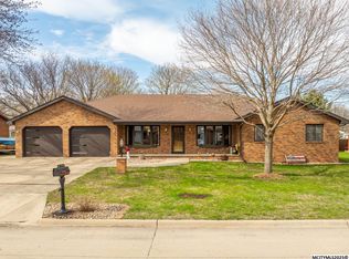 508 24th Pl SW, Mason City, IA 50401