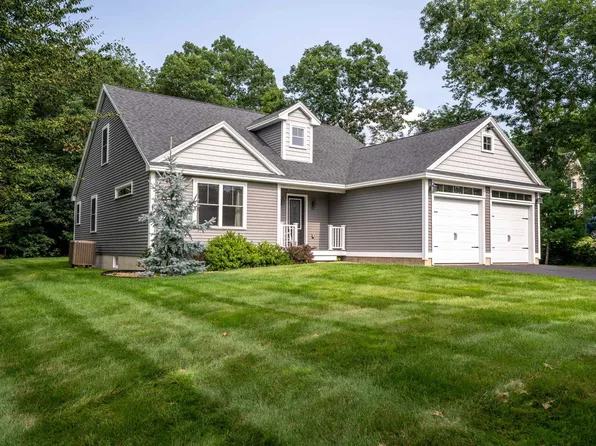 3 Chestnut Way, Lee, NH 03861