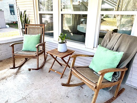 2nd image of 321 Wheeler St SW