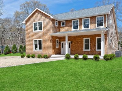 12 Folkstone Dr, East hampton, NY, 11937
