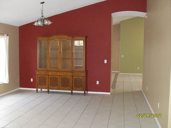4th image of 453 Bluejay Way