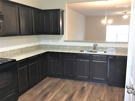 5th image of 4905 Beaver Creek Ave