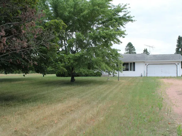 N10044 Airport Rd, Clintonville, WI 54929