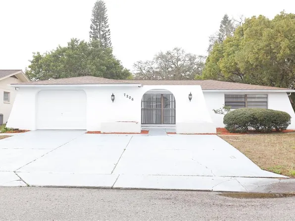 7206 San Moritz Dr, Port Richey, FL 34668