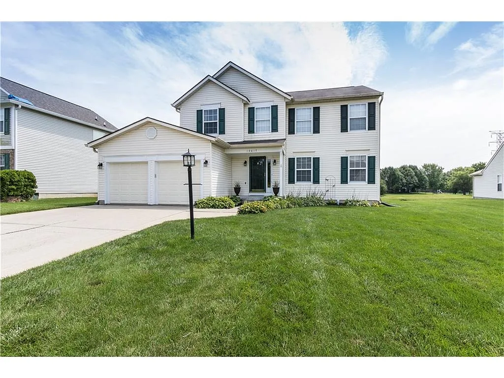 10617 Young Lake Dr photo 1