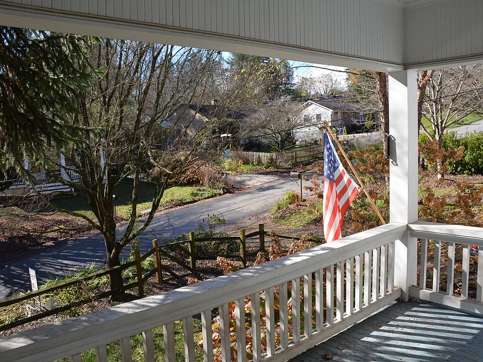 Rocking Chair Front Porch just a few blocks from Haywood Road...