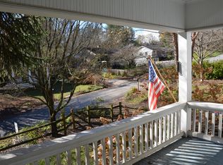 11 Tarpon Ave, Asheville, NC 28806