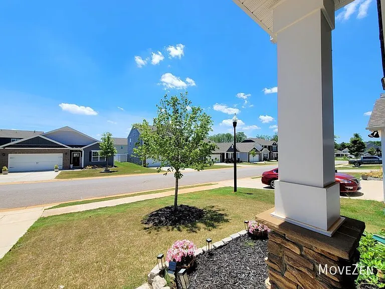 1131 Staghorn Ave — Photo 11
