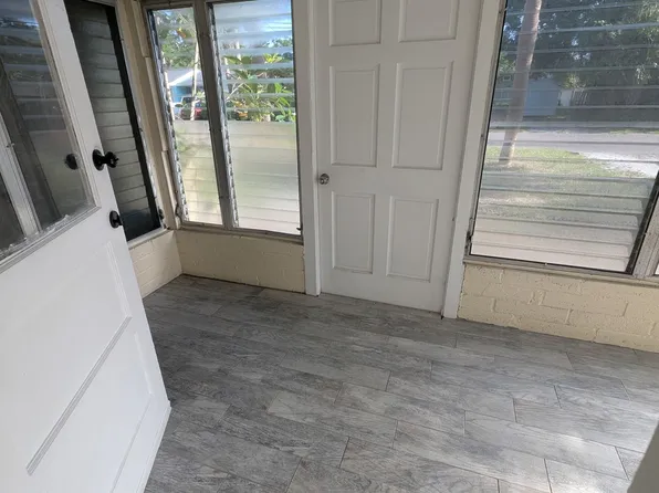 5136 26th Ave S, Gulfport, FL 33707