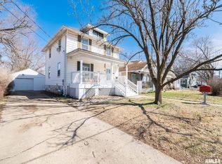 2005 W Clarke Ave, West Peoria, IL
