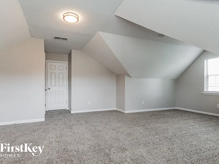 3217 Ivy Lake Ct — Photo 13