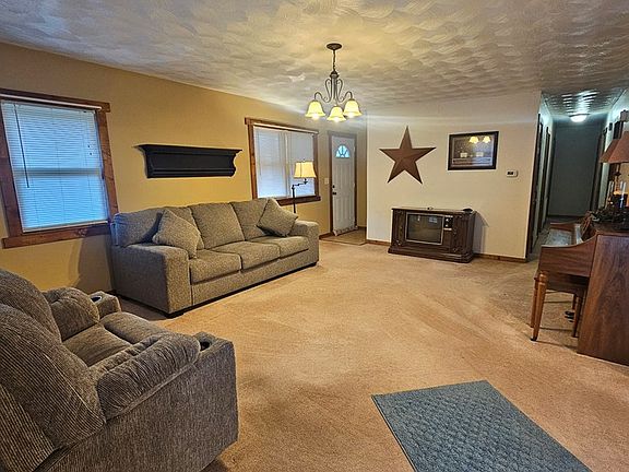 5th image of 12136 Skygusty Hwy
