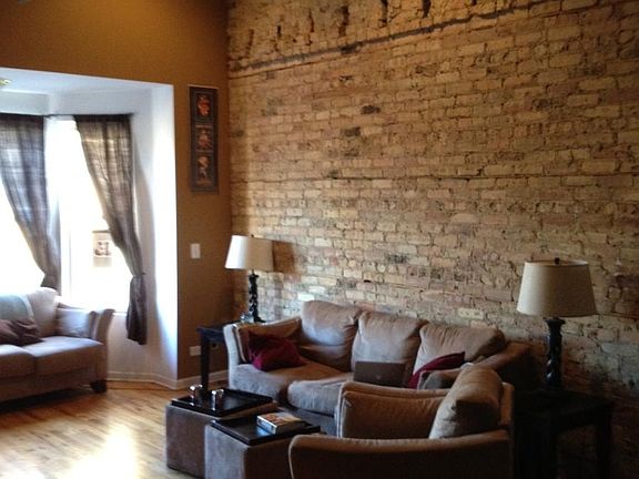 5th image of 2450 N Southport Ave #2450301