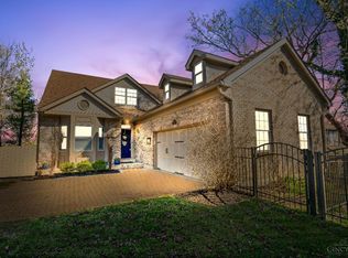 3006 Paxton Knoll Ln, Cincinnati, OH 45208