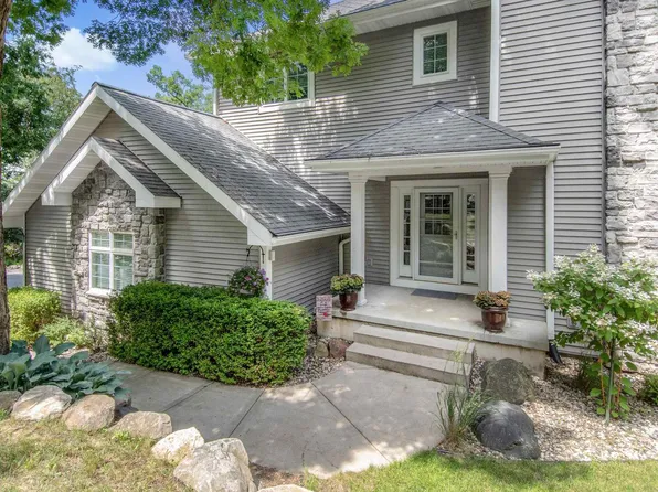 4917 Foxfire Trail, Middleton, WI 53562