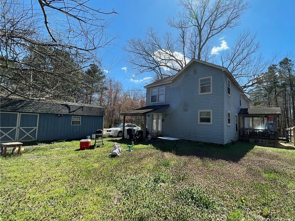 2nd image of 517 E Irvin St