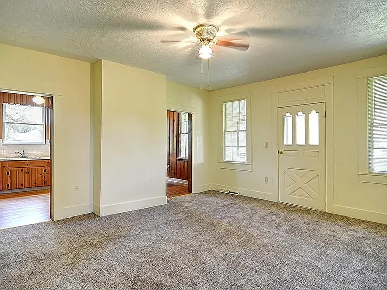 9556 Kenrick Rd — Photo 11