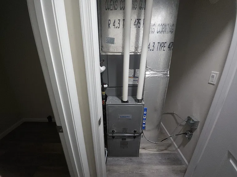 1068 Lakeland Dr — Photo 14