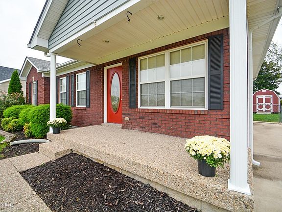 4th image of 126 Willowcreek Ct