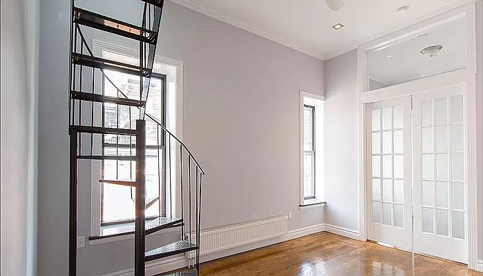 1st image of 220 E 13th St #5H