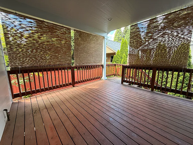 2626 NE Hawthorne Cir — Photo 26