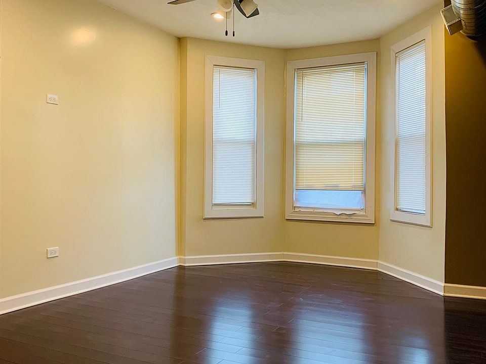 1st image of 2831 S Lawndale Ave #2