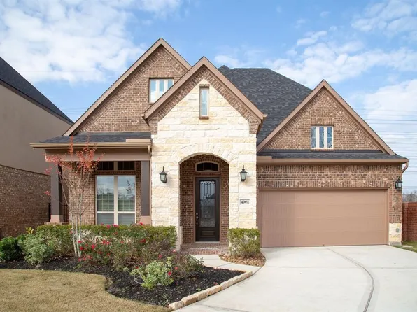 4902 Thunder Creek Ln, Sugar Land, TX 77479