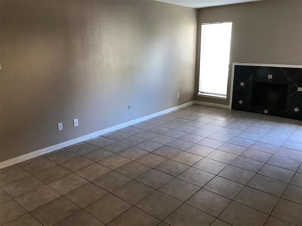 1st image of 10202 Forum Park Dr APT 39
