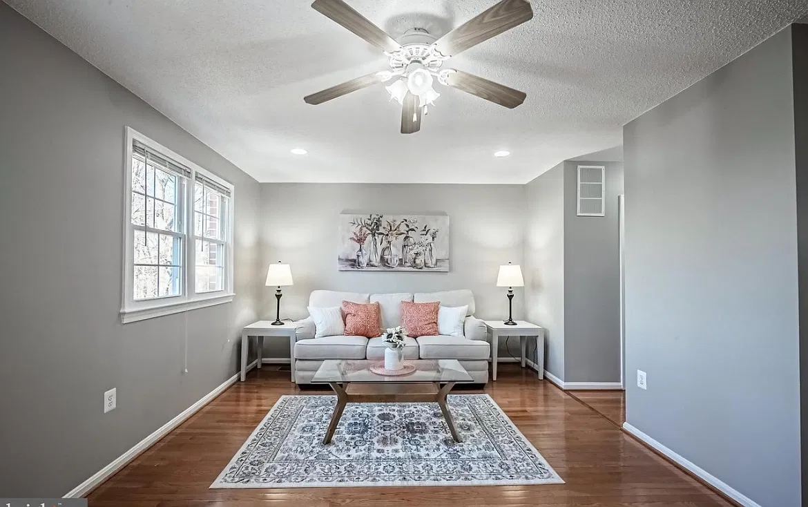 4714 Kandel Ct — Photo 3