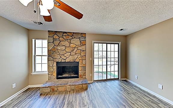 4th image of 6400 Windsor Gate Ln