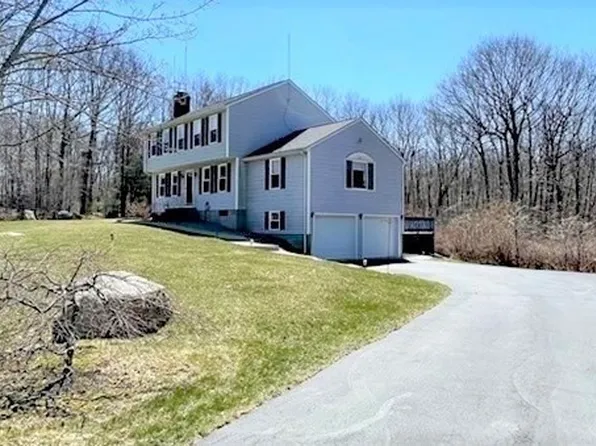 40 Emilia Dr, Uxbridge, MA 01569