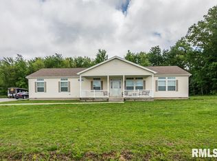 15968 County Road 1075 Rd E, Mc Leansboro, IL 62859
