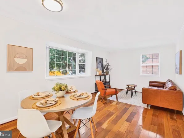 2912 Peyton Randolph Dr APT 101, Falls Church, VA 22044