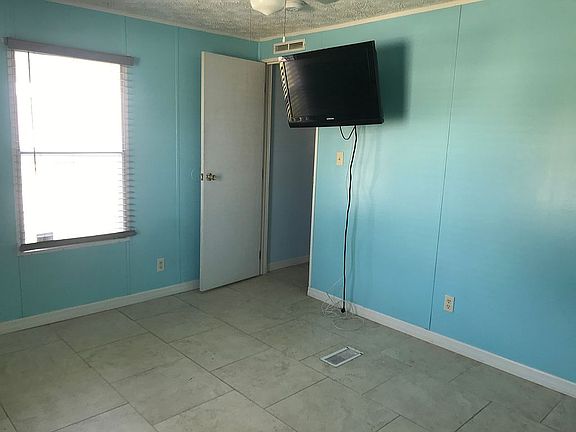 2nd image of 307 Clark St